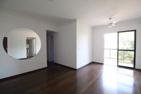 Apartamento à venda com 81m², 2 quartos e 2 vagasSala