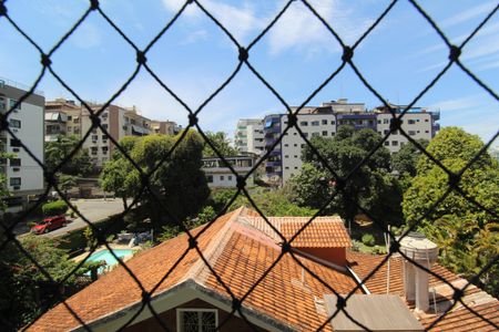 Apartamento à venda com 81m², 2 quartos e 2 vagasSuíte - Vista