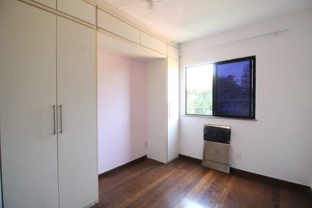 Apartamento à venda com 81m², 2 quartos e 2 vagasSuíte