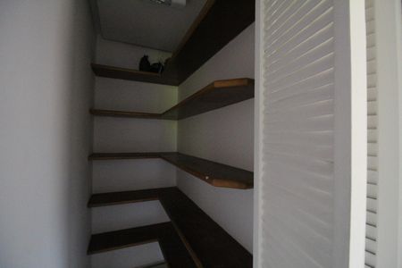 Apartamento à venda com 81m², 2 quartos e 2 vagasCozinha - Despensa 