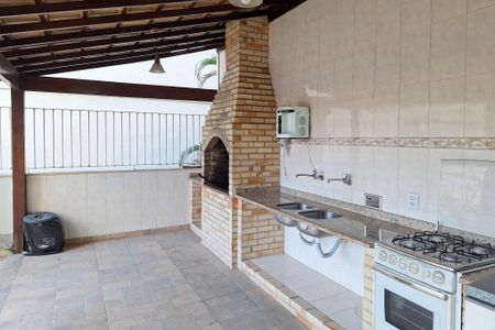 Apartamento à venda com 200m², 4 quartos e 2 vagas Apartamento à venda com 200m², 4 quartos e 2 vagasÁrea comum