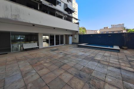 Apartamento à venda com 200m², 4 quartos e 2 vagas Apartamento à venda com 200m², 4 quartos e 2 vagasÁrea comum