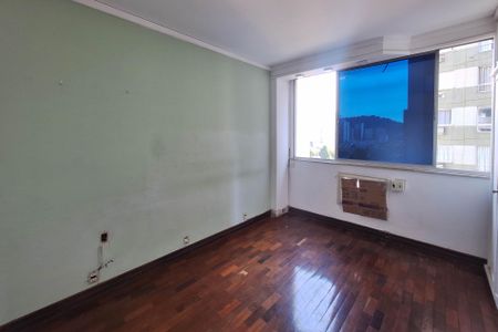 Apartamento à venda com 200m², 4 quartos e 2 vagas Apartamento à venda com 200m², 4 quartos e 2 vagasSuíte 1