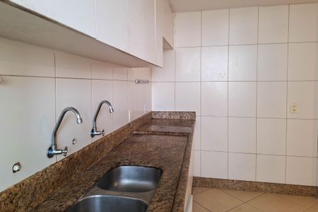 Apartamento à venda com 200m², 4 quartos e 2 vagas Apartamento à venda com 200m², 4 quartos e 2 vagasCozinha