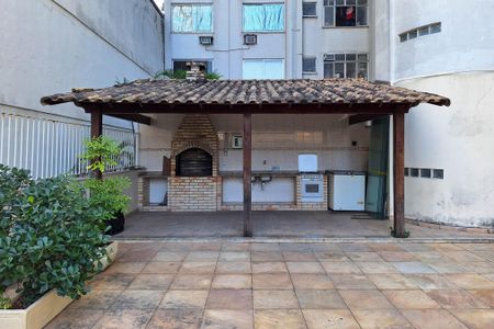 Apartamento à venda com 200m², 4 quartos e 2 vagas Apartamento à venda com 200m², 4 quartos e 2 vagasÁrea comum