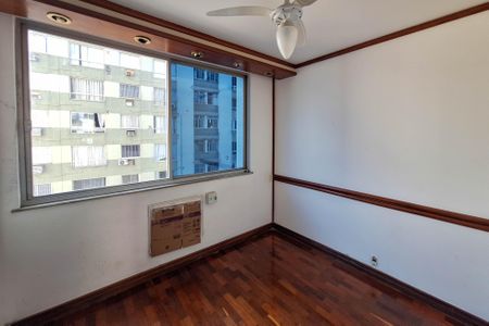 Apartamento à venda com 200m², 4 quartos e 2 vagas Apartamento à venda com 200m², 4 quartos e 2 vagasQuarto 2