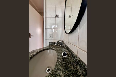 Apartamento à venda com 79m², 3 quartos e 1 vaga Apartamento à venda com 79m², 3 quartos e 1 vagaBanheiro da Suíte