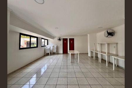 Apartamento à venda com 79m², 3 quartos e 1 vaga Apartamento à venda com 79m², 3 quartos e 1 vagaÁrea comum - Salão de festas