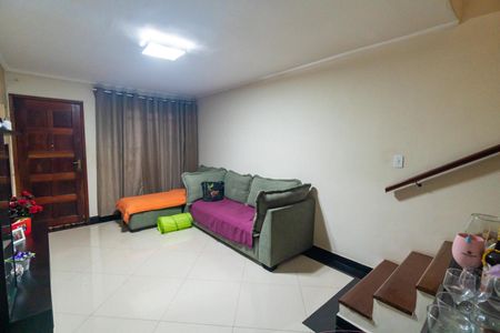 Sala de casa à venda com 3 quartos, 100m² em Vila Campestre, São Paulo