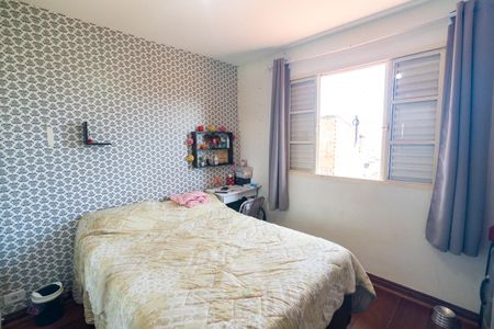 Casa à venda com 100m², 3 quartos e 1 vaga Casa à venda com 100m², 3 quartos e 1 vagaQuarto 1