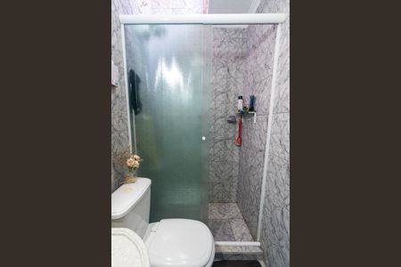 Casa à venda com 100m², 3 quartos e 1 vaga Casa à venda com 100m², 3 quartos e 1 vagaBanheiro da Suíte Detalhe