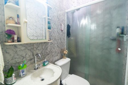 Casa à venda com 100m², 3 quartos e 1 vaga Casa à venda com 100m², 3 quartos e 1 vagaBanheiro da Suíte