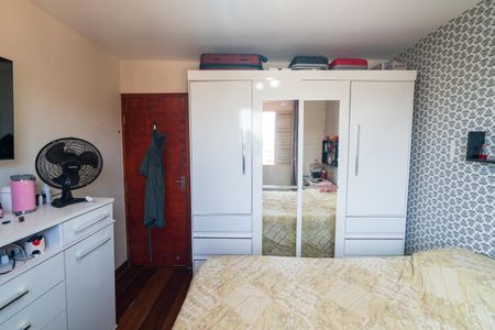 Casa à venda com 100m², 3 quartos e 1 vaga Casa à venda com 100m², 3 quartos e 1 vagaQuarto 1