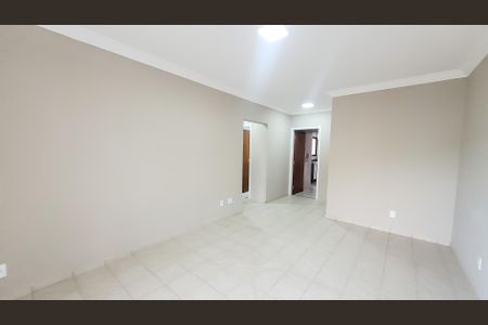 Sala de apartamento para alugar com 2 quartos, 86m² em Jardim Proença, Campinas