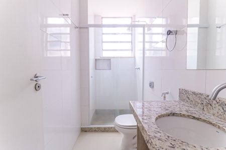 Apartamento à venda com 70m², 2 quartos e 1 vaga Apartamento à venda com 70m², 2 quartos e 1 vagaBanheiro