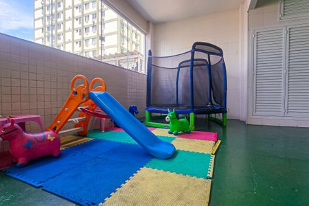 Apartamento à venda com 70m², 2 quartos e 1 vaga Apartamento à venda com 70m², 2 quartos e 1 vagaÁrea comum - Playground