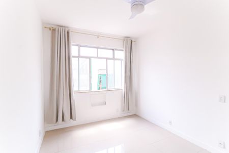 Apartamento à venda com 70m², 2 quartos e 1 vaga Apartamento à venda com 70m², 2 quartos e 1 vagaQuarto 1