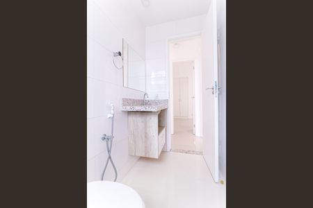 Apartamento à venda com 70m², 2 quartos e 1 vaga Apartamento à venda com 70m², 2 quartos e 1 vagaBanheiro