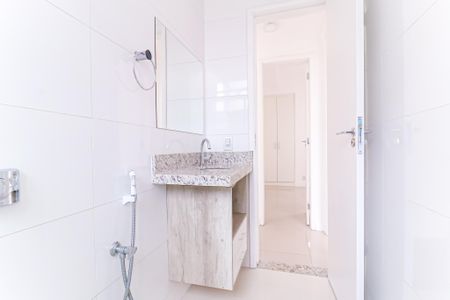 Apartamento à venda com 70m², 2 quartos e 1 vaga Apartamento à venda com 70m², 2 quartos e 1 vagaBanheiro