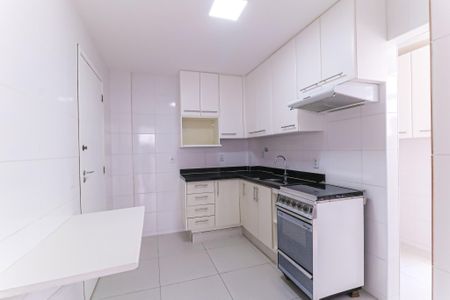 Apartamento à venda com 70m², 2 quartos e 1 vaga Apartamento à venda com 70m², 2 quartos e 1 vagaCozinha