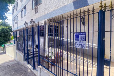 Apartamento à venda com 70m², 2 quartos e 1 vaga Apartamento à venda com 70m², 2 quartos e 1 vagaFachada