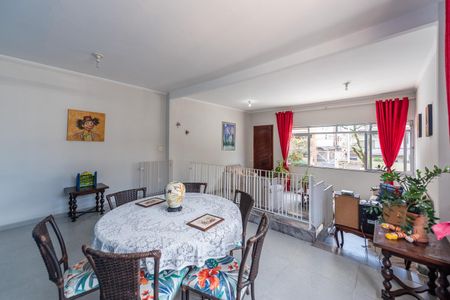 Casa para alugar com 177m², 3 quartos e 2 vagas Casa para alugar com 177m², 3 quartos e 2 vagasSala