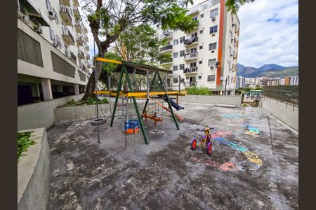 Apartamento para alugar com 68m², 2 quartos e 1 vaga Apartamento para alugar com 68m², 2 quartos e 1 vagaÁrea comum - Playground