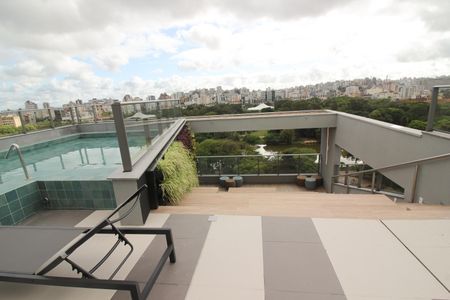 Apartamento para alugar com 27m², 1 quarto e 1 vaga Apartamento para alugar com 27m², 1 quarto e 1 vagaÁrea comum - Piscina