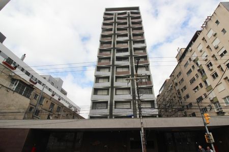 Apartamento para alugar com 27m², 1 quarto e 1 vaga Apartamento para alugar com 27m², 1 quarto e 1 vagaFachada do Prédio