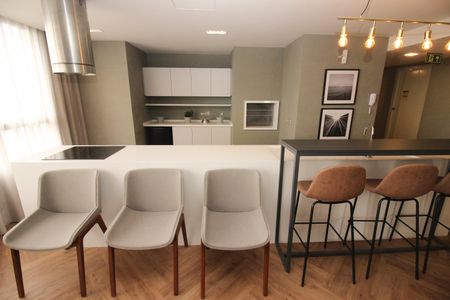 Apartamento para alugar com 27m², 1 quarto e 1 vaga Apartamento para alugar com 27m², 1 quarto e 1 vagaÁrea comum - Salão de festas
