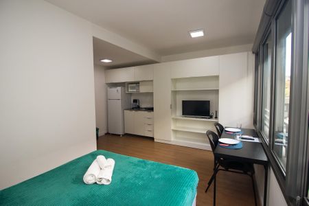 Apartamento para alugar com 27m², 1 quarto e 1 vaga Apartamento para alugar com 27m², 1 quarto e 1 vagaSala/Quarto