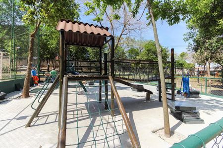 Apartamento para alugar com 44m², 2 quartos e 1 vaga Apartamento para alugar com 44m², 2 quartos e 1 vagaÁrea comum - Playground