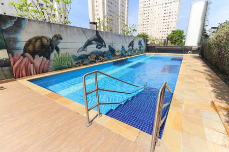 Apartamento para alugar com 44m², 2 quartos e 1 vaga Apartamento para alugar com 44m², 2 quartos e 1 vagaÁrea comum - Piscina