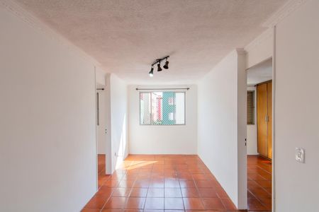 Sala de apartamento para alugar com 3 quartos, 47m² em Cangaiba, São Paulo
