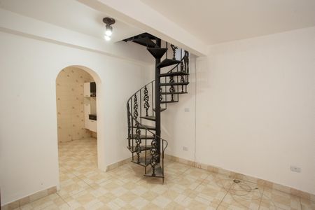 Sala de casa para alugar com 2 quartos, 70m² em Vila Romero, São Paulo