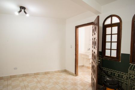 SALA de casa para alugar com 2 quartos, 70m² em Vila Romero, São Paulo