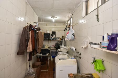 Casa à venda com 650m², 4 quartos e 9 vagasÁrea de Serviço