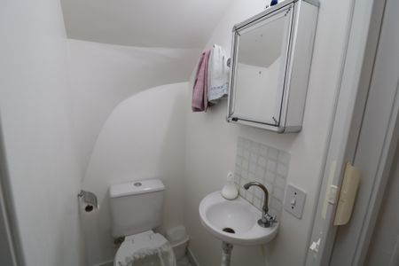 Casa de condomínio à venda com 82m², 3 quartos e 1 vagaLavabo