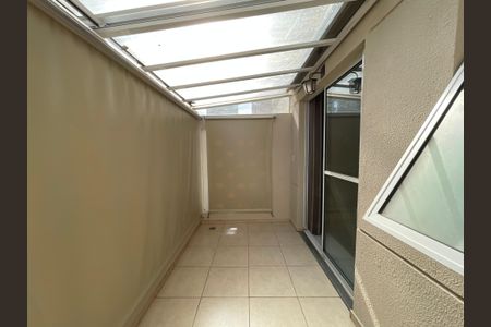 Varanda Sala de apartamento para alugar com 2 quartos, 47m² em Jardim do Lago, São Paulo