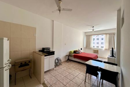 Kitnet/Studio para alugar com 1 quarto, 32m² em Centro, Rio de Janeiro