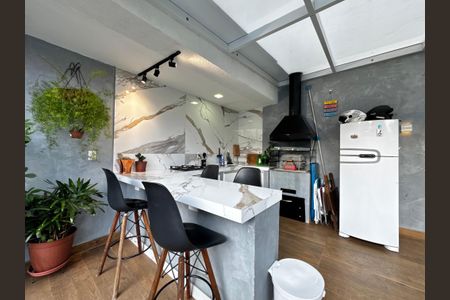 Casa de condomínio à venda com 220m², 4 quartos e 1 vaga Casa de condomínio à venda com 220m², 4 quartos e 1 vagaÁrea externa