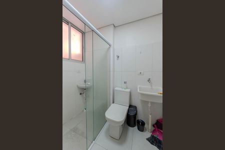 Banheiro de kitnet/studio para alugar com 1 quarto, 38m² em Bela Vista, São Paulo
