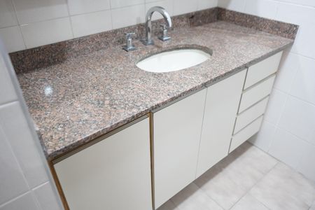 Apartamento à venda com 132m², 3 quartos e 3 vagasBanheiro da Suíte