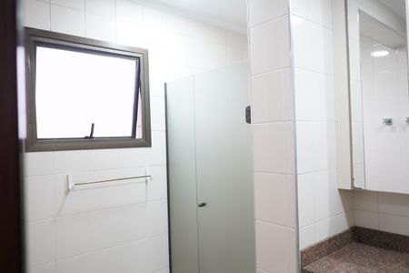 Apartamento à venda com 132m², 3 quartos e 3 vagasBanheiro da Suíte