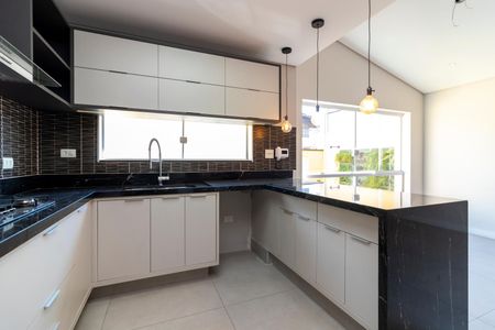 Casa à venda com 300m², 3 quartos e 5 vagasCozinha