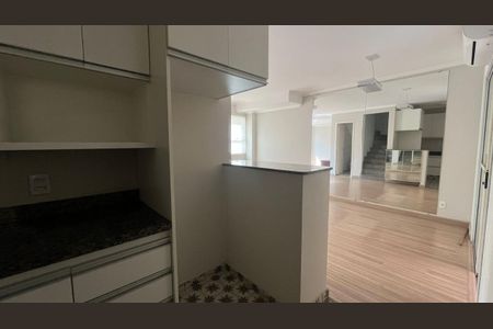 Casa de condomínio para alugar com 100m², 3 quartos e 2 vagasCozinha