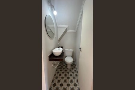 Casa de condomínio para alugar com 100m², 3 quartos e 2 vagasLavabo
