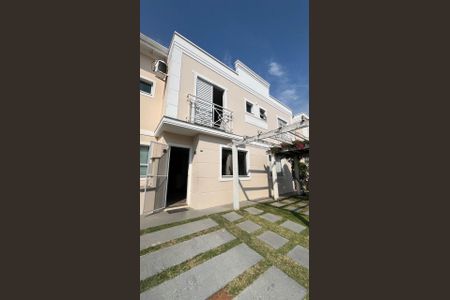 Casa de condomínio para alugar com 100m², 3 quartos e 2 vagasFachada