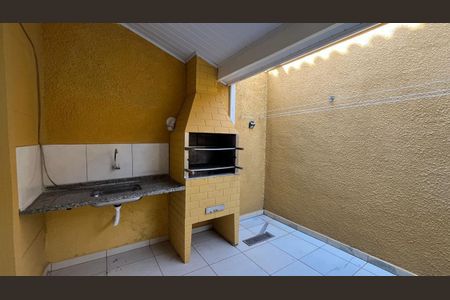 Casa de condomínio para alugar com 100m², 3 quartos e 2 vagasÁrea Externa