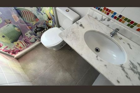 Casa de condomínio para alugar com 100m², 3 quartos e 2 vagasBanheiro